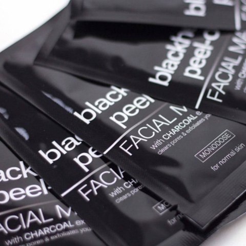 Maxbrands Marketing Sence Beauty Czarna Maseczka z Węglem 5 szt. Maxbrands Marketing Sence Beauty Czarna Maseczka z Węglem 5 szt.