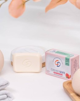 Lornamead GmbH CD Beeren & Mandelmilch Mydło 100 g